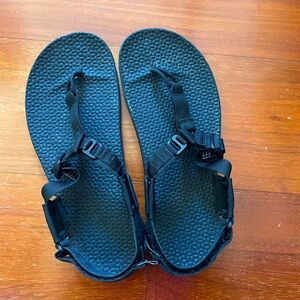 Bedrock Cairn Evo 3D Sandals, 9/10, Black